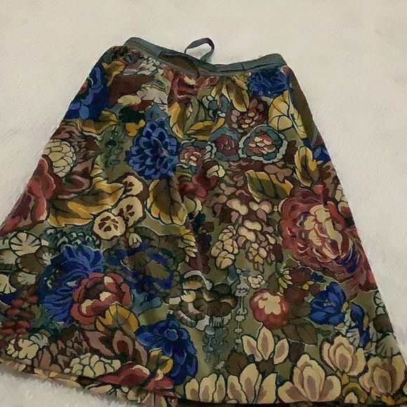 Vintage Luis Mari a line floral skirt - Picture 3 of 7
